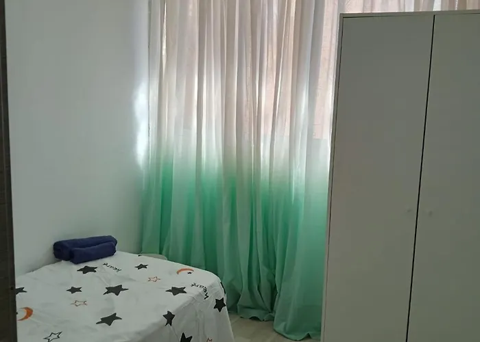 Cerca De La Playa * فالنسيا